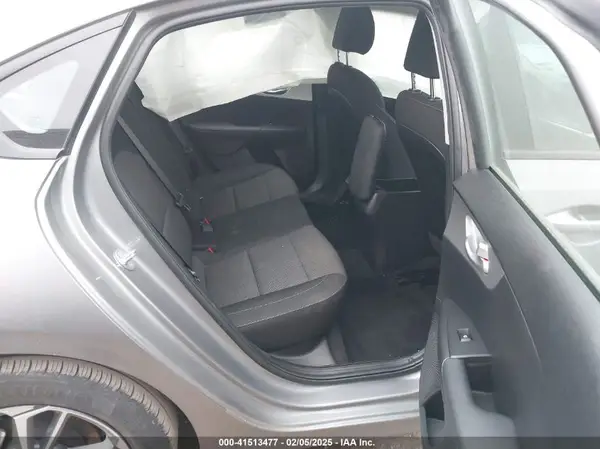 3KPF24AD2PE626213 2023 KIA FORTE - Image 8