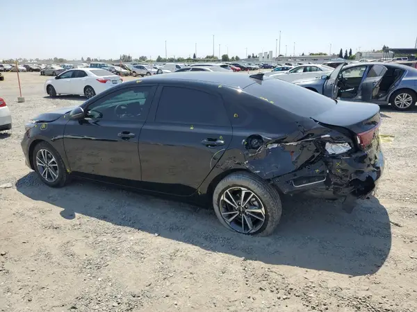 3KPF24AD2PE626938 2023 KIA FORTE - Image 2