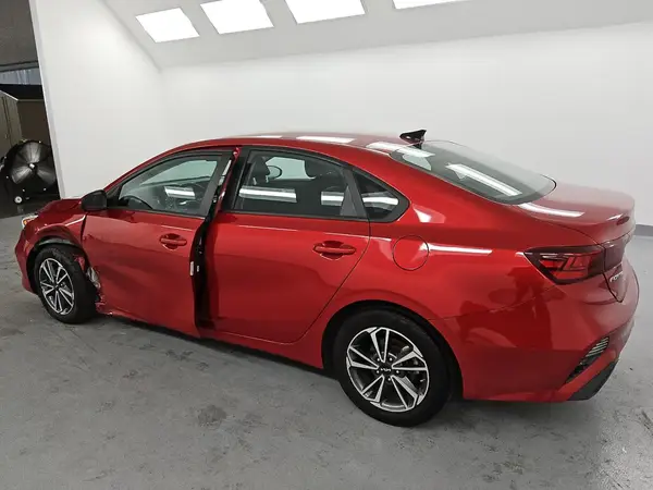 3KPF24AD2PE627765 2023 KIA FORTE - Image 2