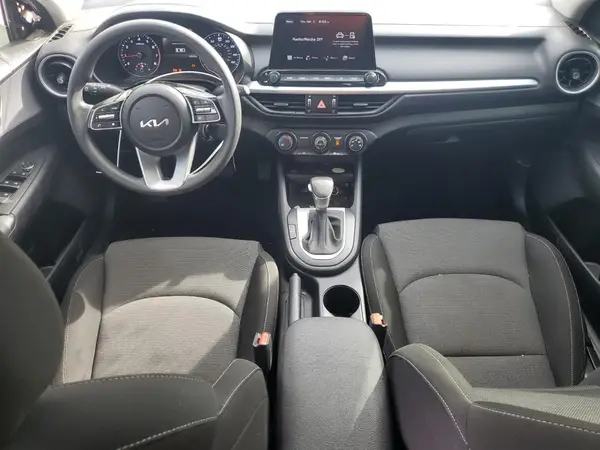 3KPF24AD2PE627832 2023 KIA FORTE - Image 8