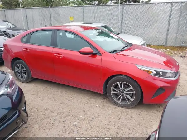 3KPF24AD2PE628558 2023 KIA FORTE - Image 1