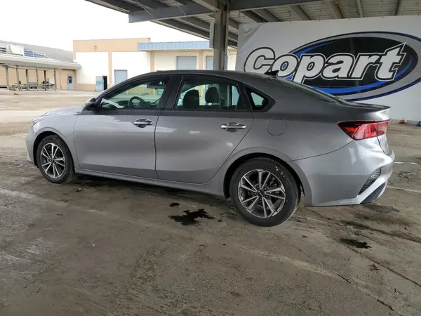 3KPF24AD2PE629564 2023 KIA FORTE - Image 2