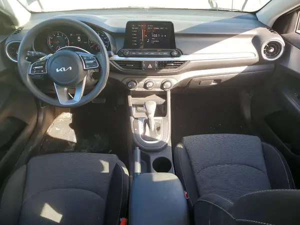 3KPF24AD2PE633131 2023 KIA FORTE - Image 8