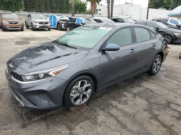 3KPF24AD2PE633825 2023 KIA FORTE - Image 1