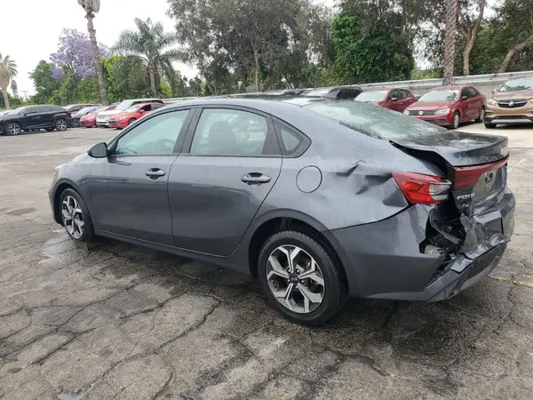 3KPF24AD2PE633825 2023 KIA FORTE - Image 2