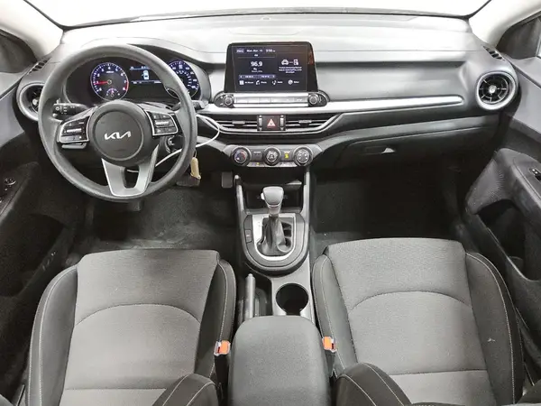 3KPF24AD2PE633842 2023 KIA FORTE - Image 8