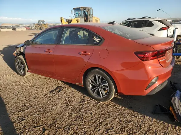 3KPF24AD2PE638099 2023 KIA FORTE - Image 2