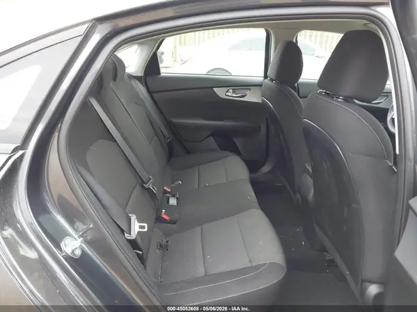 3KPF24AD2PE639494 2023 KIA FORTE - Image 8