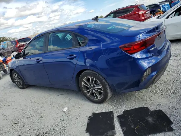 3KPF24AD2PE640645 2023 KIA FORTE - Image 2