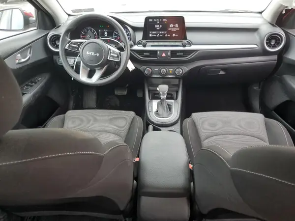 3KPF24AD2PE640869 2023 KIA FORTE - Image 8