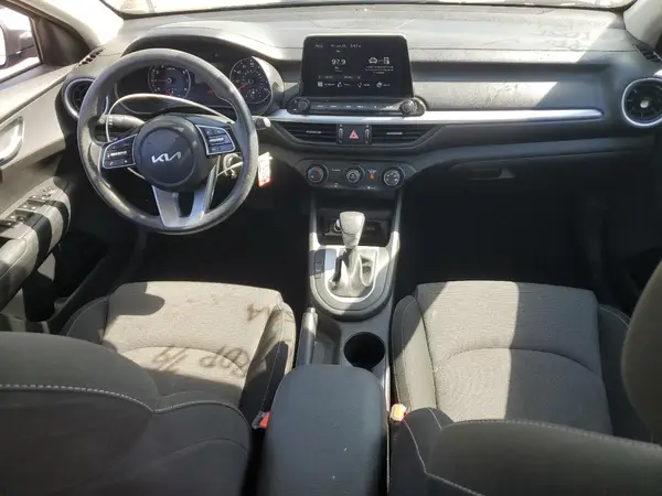 3KPF24AD2PE641536 2023 KIA FORTE - Image 8