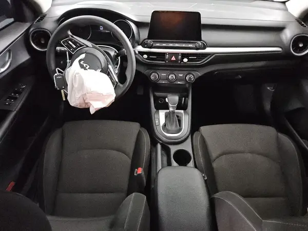 3KPF24AD2PE642041 2023 KIA FORTE - Image 8