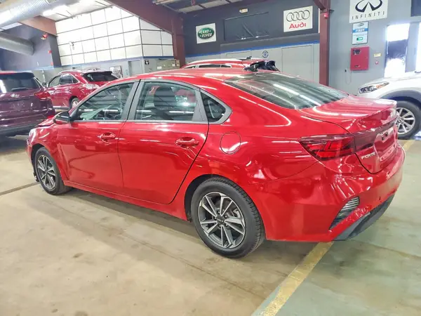3KPF24AD2PE642394 2023 KIA FORTE - Image 2