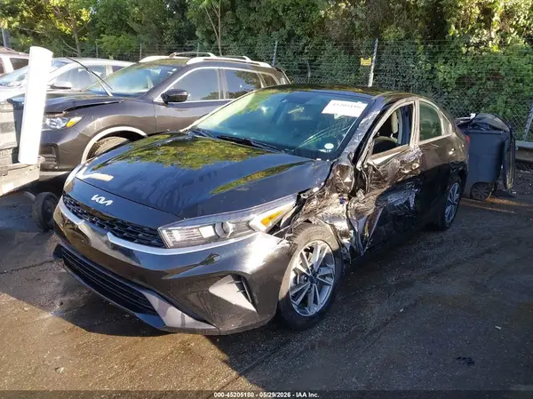 3KPF24AD2PE642962 2023 KIA FORTE - Image 2