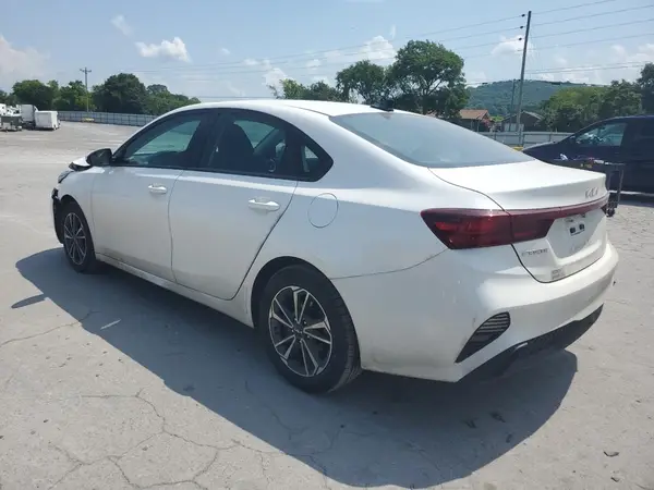 3KPF24AD2PE644761 2023 KIA FORTE - Image 2