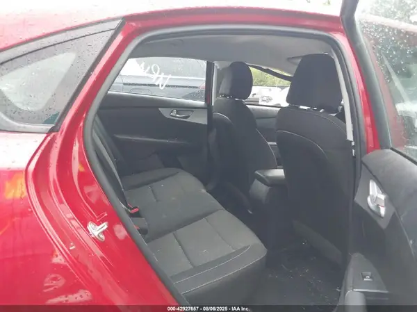 3KPF24AD2PE647904 2023 KIA FORTE - Image 8