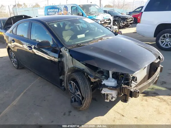 3KPF24AD2PE652312 2023 KIA FORTE - Image 1
