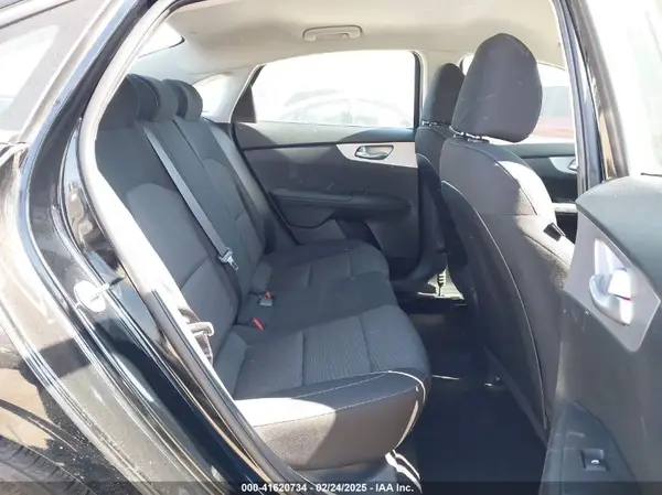 3KPF24AD2PE652312 2023 KIA FORTE - Image 8