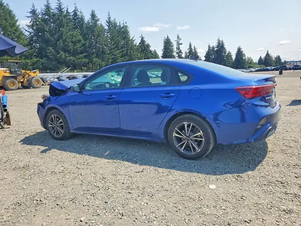 3KPF24AD2PE654044 2023 KIA FORTE - Image 2