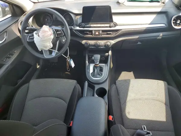 3KPF24AD2PE654044 2023 KIA FORTE - Image 8