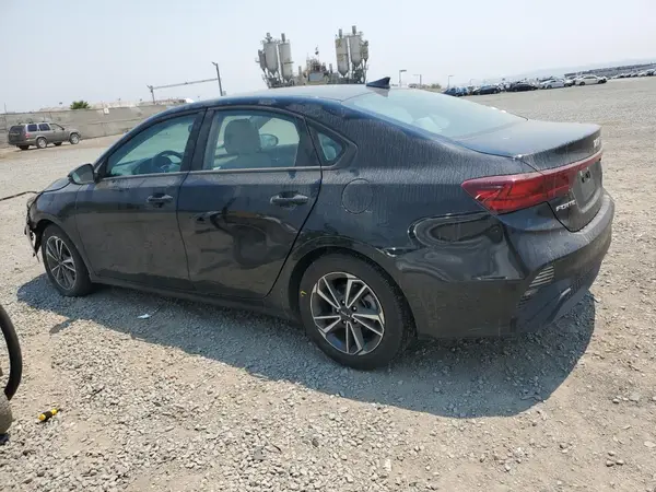 3KPF24AD2PE654254 2023 KIA FORTE - Image 2