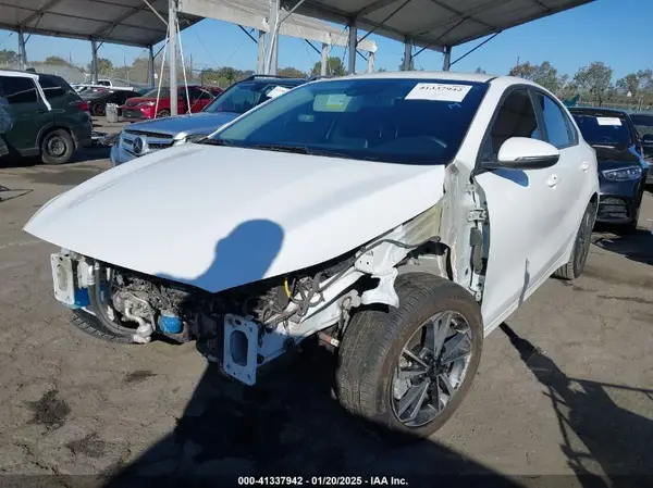 3KPF24AD2PE655288 2023 KIA FORTE - Image 2