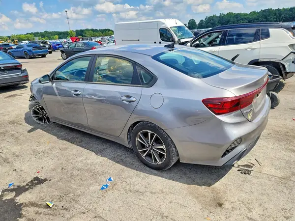 3KPF24AD2PE658336 2023 KIA FORTE - Image 2
