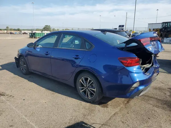3KPF24AD2PE660720 2023 KIA FORTE - Image 2