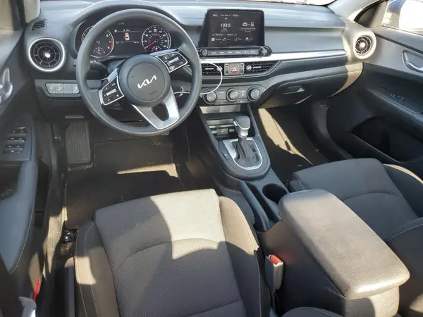 3KPF24AD2PE660720 2023 KIA FORTE - Image 8