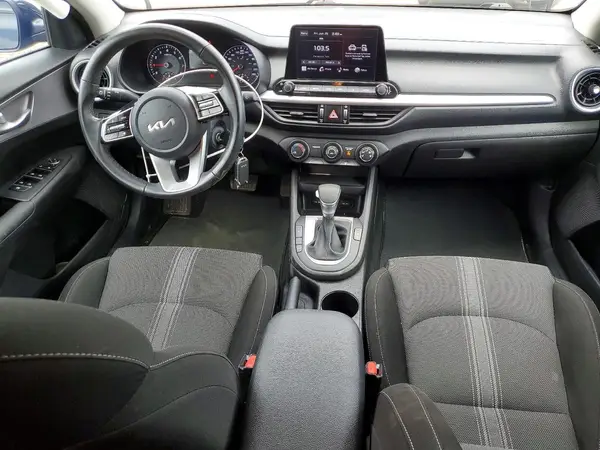 3KPF24AD2PE661639 2023 KIA FORTE - Image 8