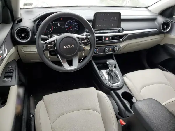 3KPF24AD2PE662032 2023 KIA FORTE - Image 8