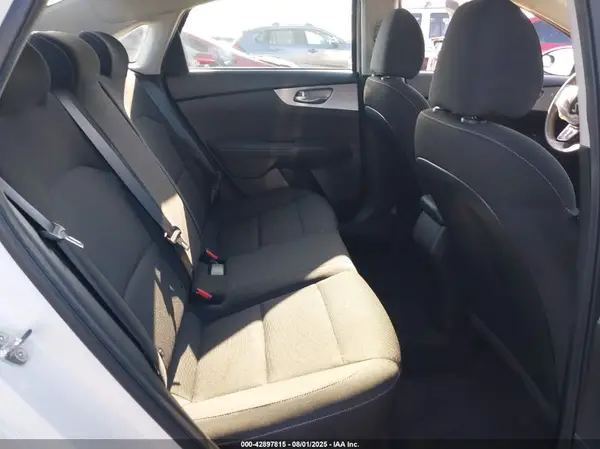 3KPF24AD2PE668350 2023 KIA FORTE - Image 8