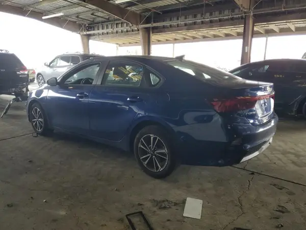 3KPF24AD2PE673354 2023 KIA FORTE - Image 2
