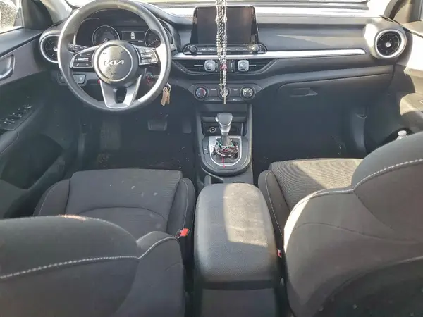 3KPF24AD2PE673371 2023 KIA FORTE - Image 8