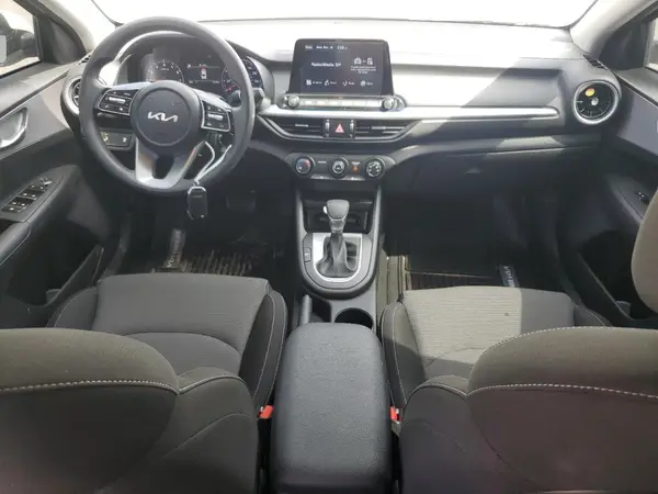 3KPF24AD2PE674648 2023 KIA FORTE - Image 8