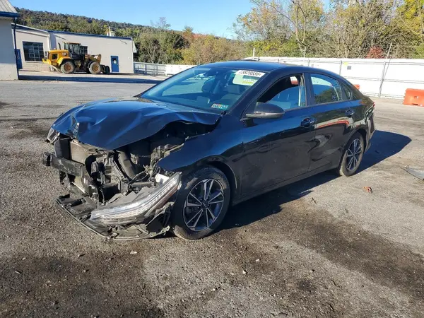 3KPF24AD2PE675136 2023 KIA FORTE - Image 1