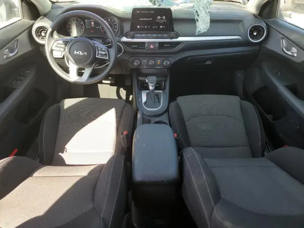 3KPF24AD2PE681468 2023 KIA FORTE - Image 8