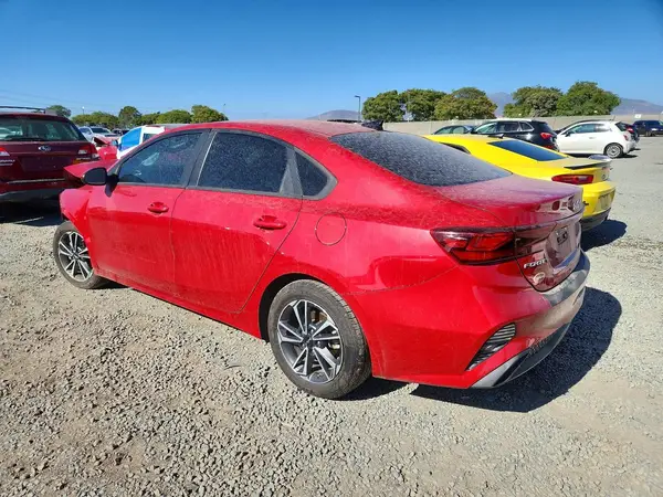 3KPF24AD2PE682393 2023 KIA FORTE - Image 2