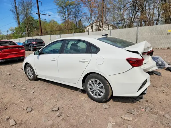 3KPF24AD2PE685004 2023 KIA FORTE - Image 2