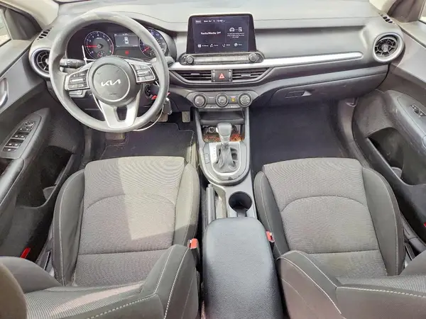 3KPF24AD2PE685004 2023 KIA FORTE - Image 8