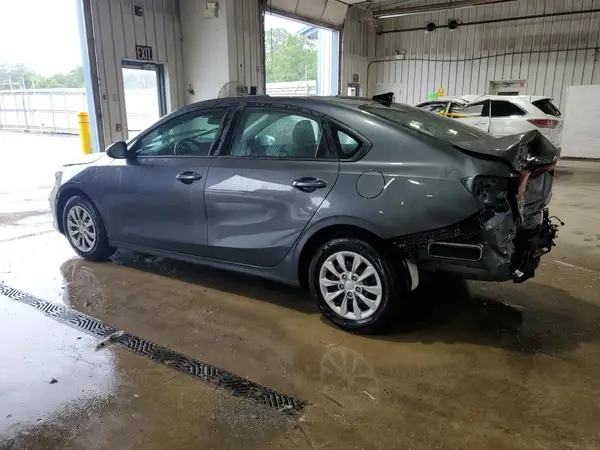 3KPF24AD2PE685410 2023 KIA FORTE - Image 2