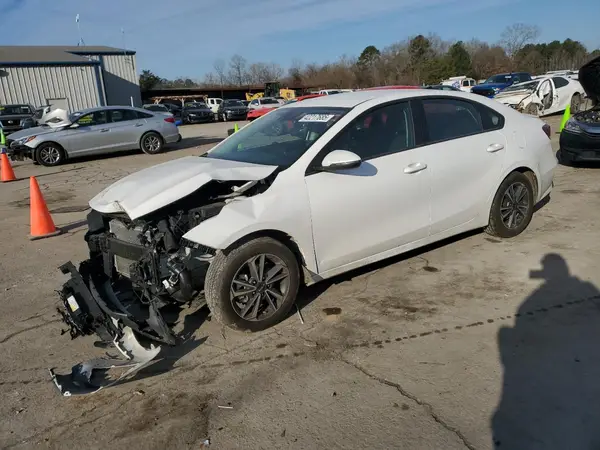 3KPF24AD2PE687948 2023 KIA FORTE - Image 1