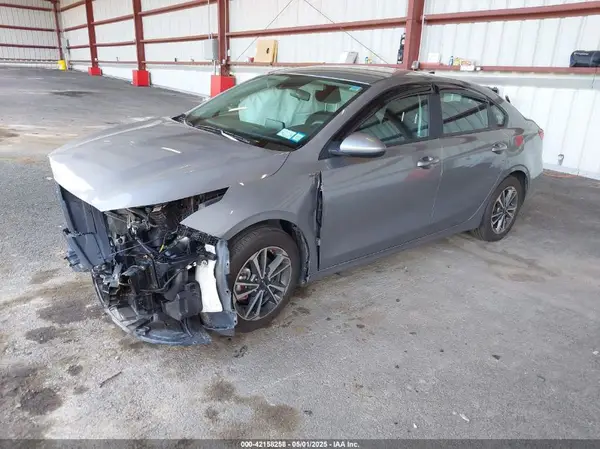 3KPF24AD2PE691594 2023 KIA FORTE - Image 2