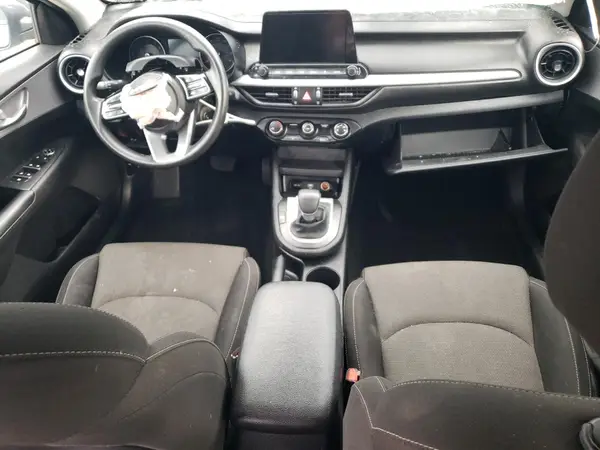 3KPF24AD2PE693104 2023 KIA FORTE - Image 8