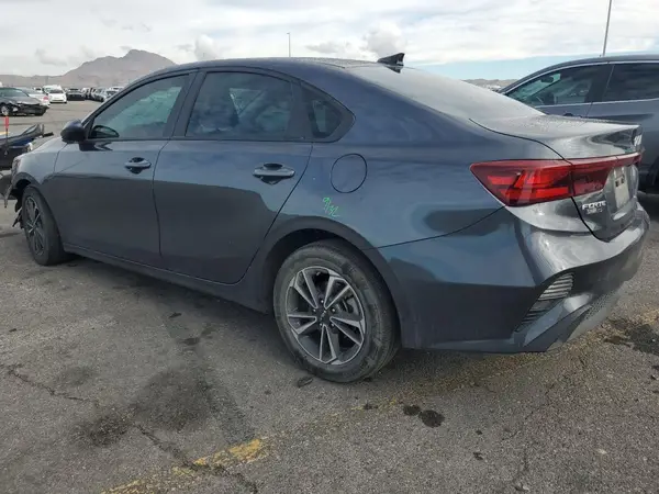 3KPF24AD2PE693989 2023 KIA FORTE - Image 2