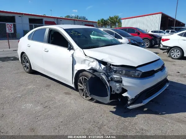 3KPF24AD2PE694589 2023 KIA FORTE - Image 1