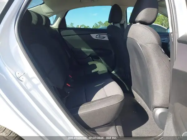 3KPF24AD2PE694589 2023 KIA FORTE - Image 8