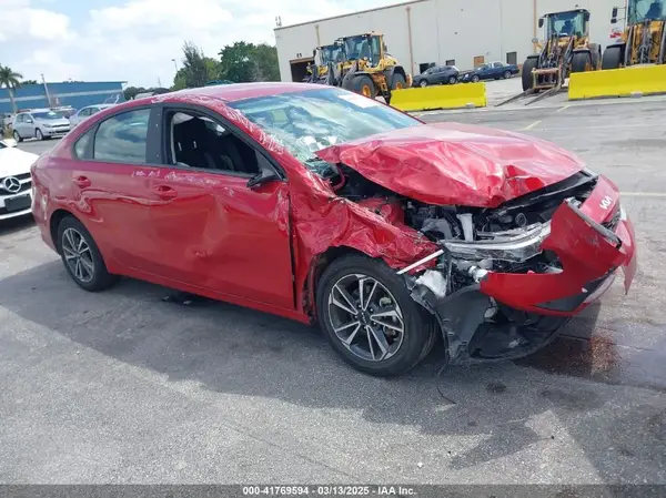 3KPF24AD2RE695910 2024 KIA FORTE - Image 1