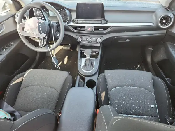 3KPF24AD2RE697723 2024 KIA FORTE - Image 8
