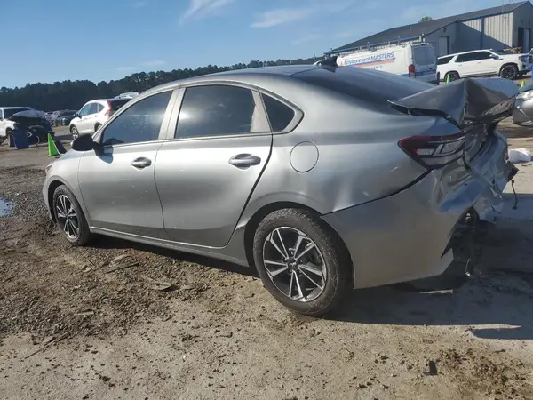 3KPF24AD2RE698399 2021 KIA FORTE - Image 2